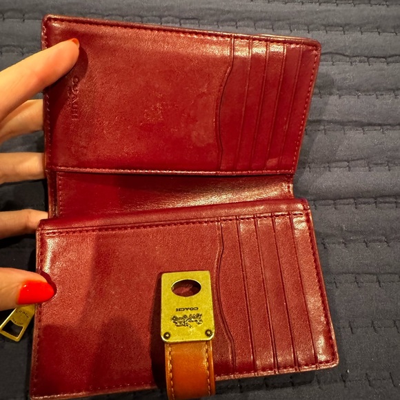 COACH WALLET AND CARD HOLDER, GENTLY USED, GOOD CONDITION - Picture 5 of 7